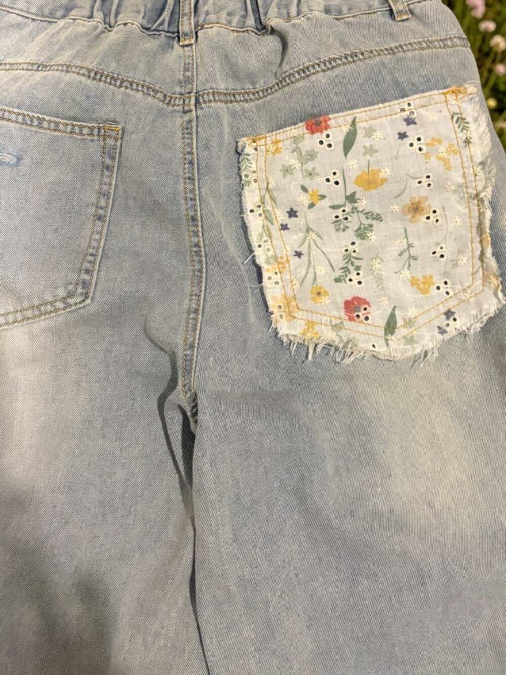 POL Denim Flowered Patchwork Jeans - Picture 5 of 6